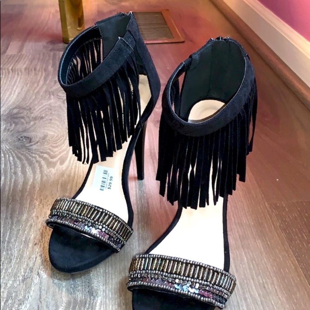 Fringe size 8 heels women’s New with tags